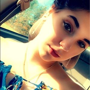 Meet your Posher, Mackenzie